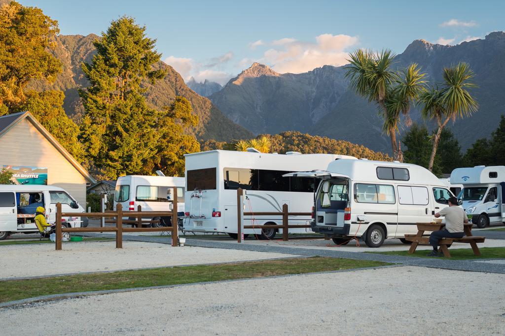 Fox Glacier Top 10 Holiday Park & Motels Exterior photo