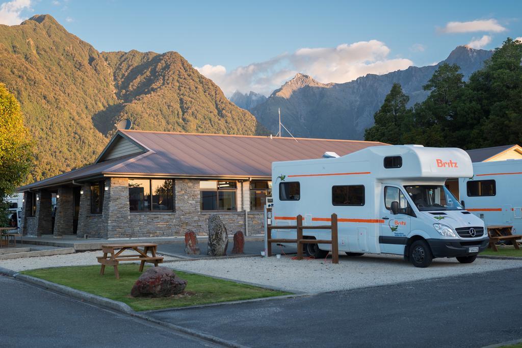 Fox Glacier Top 10 Holiday Park & Motels Exterior photo