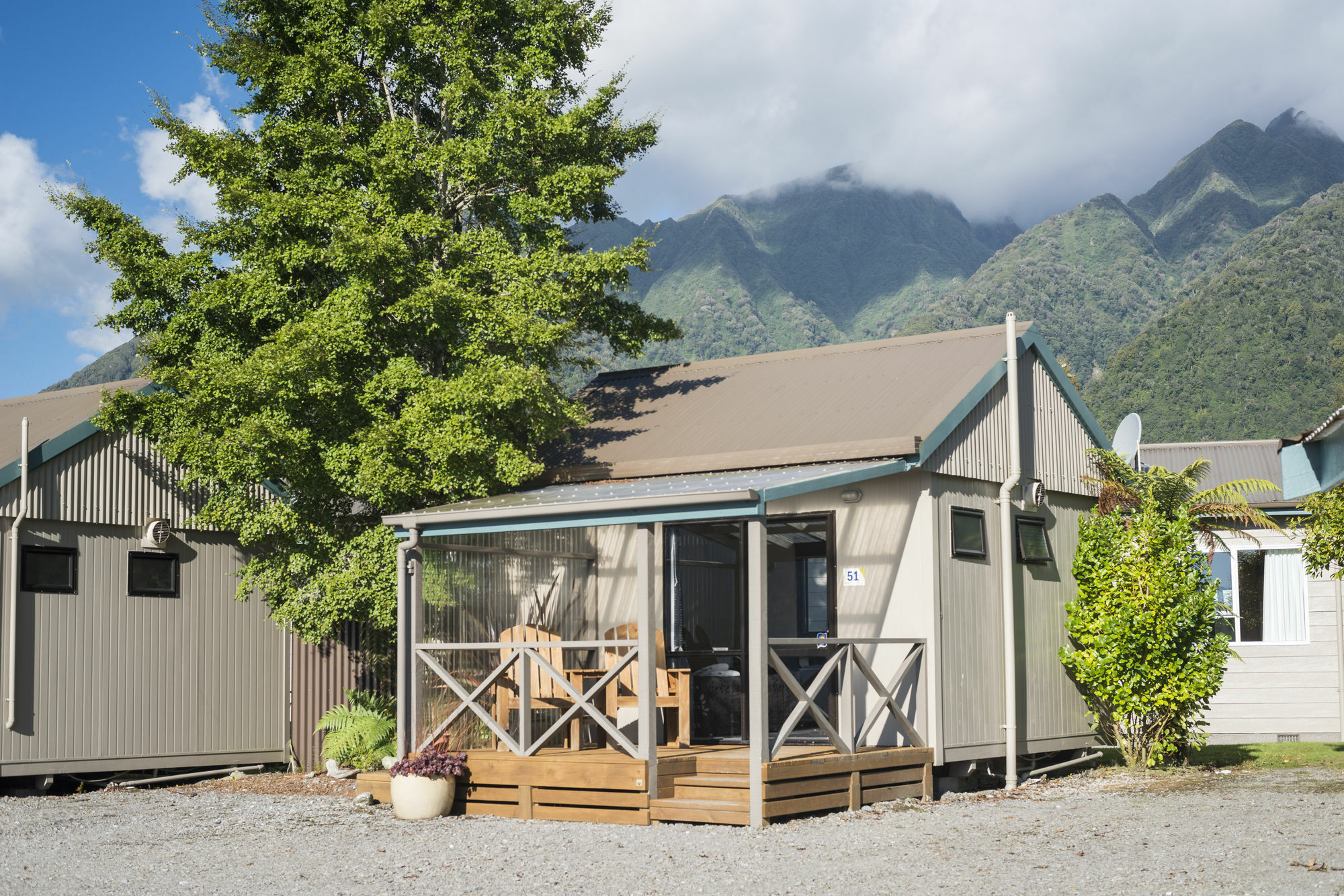 Fox Glacier Top 10 Holiday Park & Motels Exterior photo